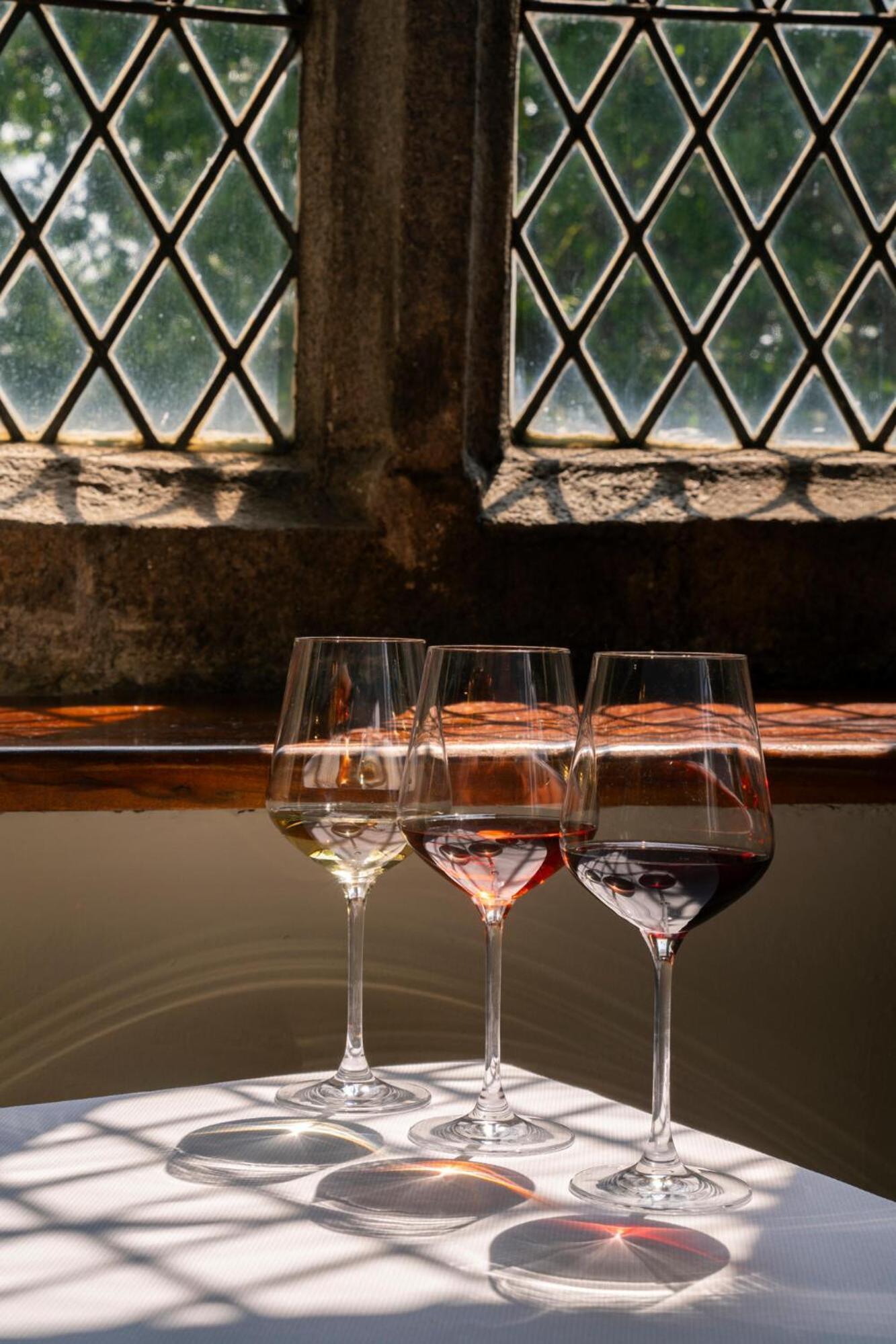 柏凌敦大厅Spa酒店 普里茅斯 外观 照片 Wine glasses